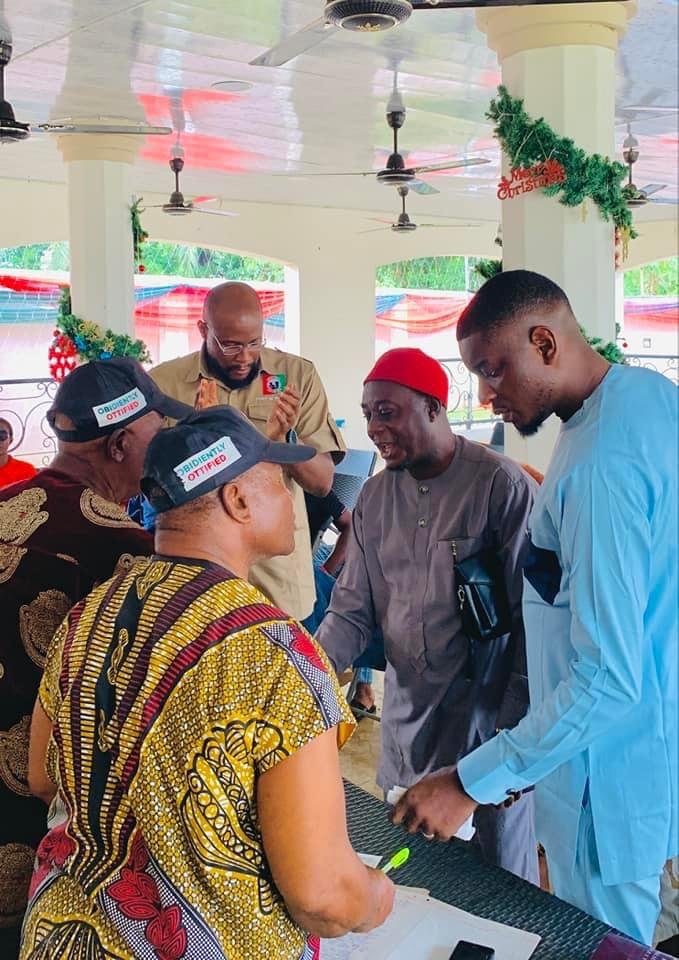 Ibe Okwara Receives Defecting PDP Members at LP Stakeholders' Meeting In Arochukwu 7 IMG WA